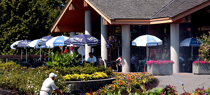 Clubhouse, patio and golf shop at Langara Golf Course